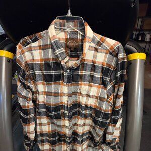 Mountain Ridge Men's Flannel Shirt